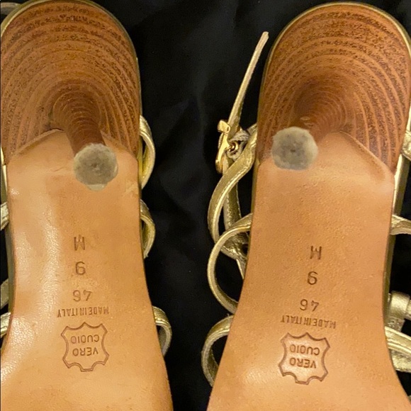 Via Spiga Made in Italy Gladiator Gold leather heels 9M/Bundle & Save! - Picture 4 of 4